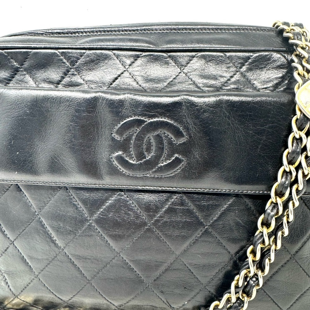 Chanel Vintage Black Quilted Camera Crossbody Bag –Quilted Caviar, Gold Hardware - Picture 4 of 15
